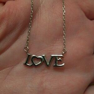 💞❤️18" Sterling Silver Love Necklace❤️💞